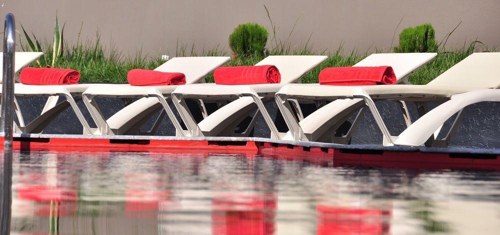 La Adults Only Hotel 3*